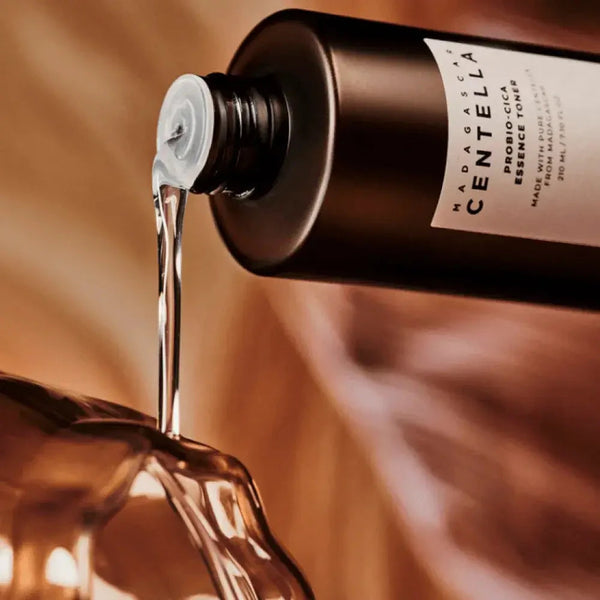 Toniks-esence ar probiotiķiem SKIN1004 Madagascar Centella Probio-Cica Essence Toner