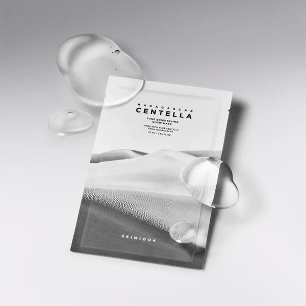 Auduma maska ādas toņa izlīdzināšanai SKIN1004 Madagascar Centella Tone Brightening Glow Mask