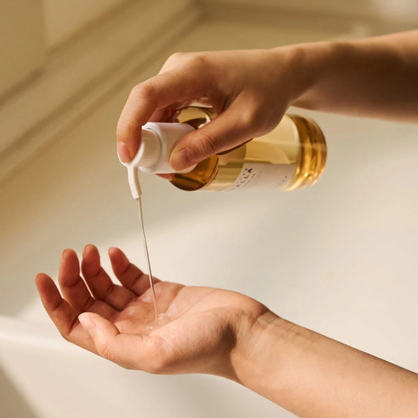 Viegla tīrīšanas eļļa ar ekstraktu Gota Kola SKIN1004 Madagascar Centella Light Cleansing Oil