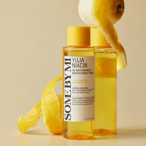 Toniks ar yuzu priekš mirdzošas ādas Some By Mi Yuja Niacin Miracle Brightening Toner